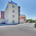 Kyriad Sud 3* Perpignan
