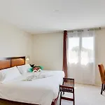 מלון Kyriad Sud 3*