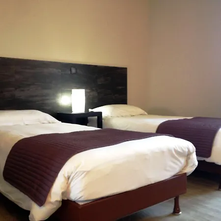 Hotel Kyriad Sud 3*