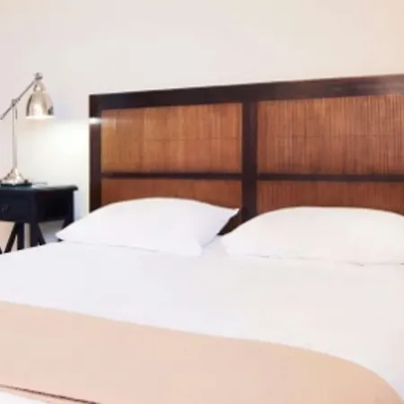 凯雷亚德珀皮格兰苏酒店 酒店