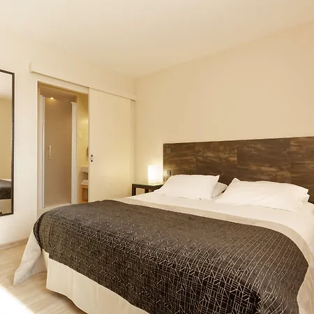 Kyriad Sud Szálloda 3*