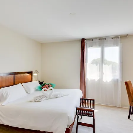 Szálloda Kyriad Sud 3*