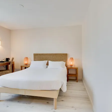 凯雷亚德珀皮格兰苏酒店 3*