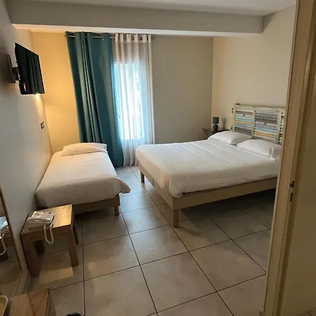 凯雷亚德珀皮格兰苏酒店 酒店