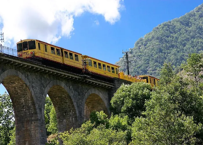 凯雷亚德珀皮格兰苏酒店 酒店