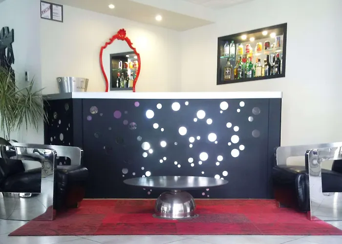 酒店 凯雷亚德珀皮格兰苏酒店 3*