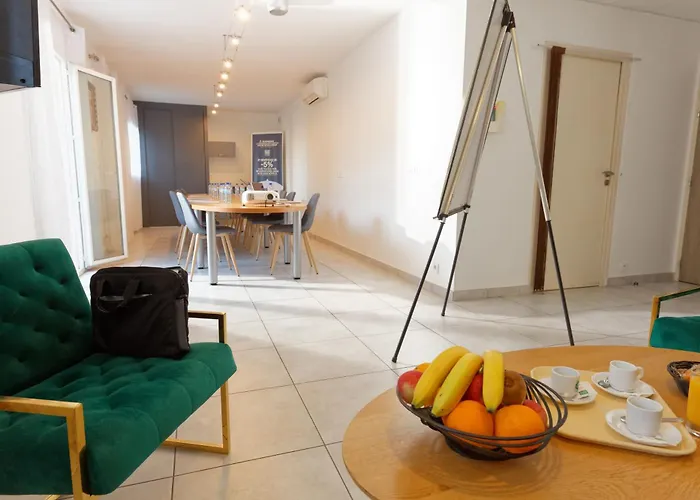 凯雷亚德珀皮格兰苏酒店 佩皮尼昂