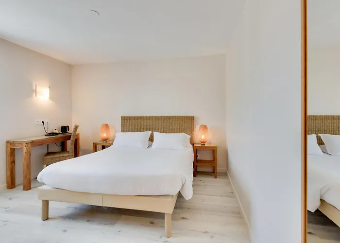 凯雷亚德珀皮格兰苏酒店 3*