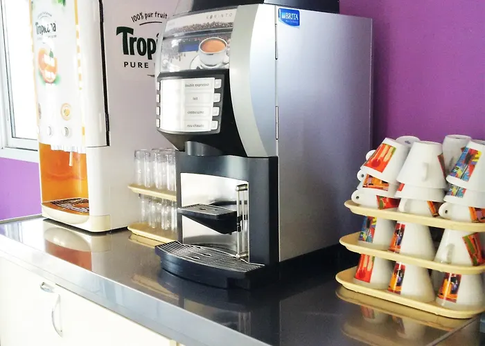 凯雷亚德珀皮格兰苏酒店 酒店 3*