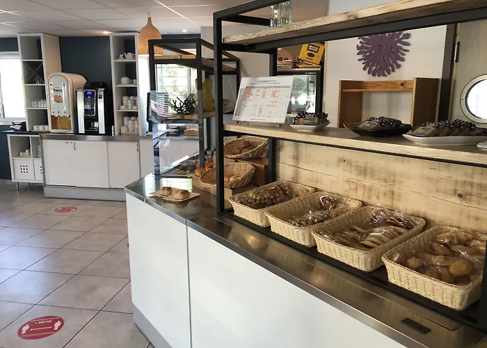 凯雷亚德珀皮格兰苏酒店 酒店 3*