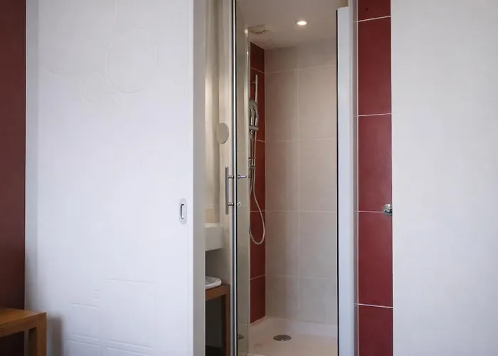 キリヤード シュード ホテル 3*